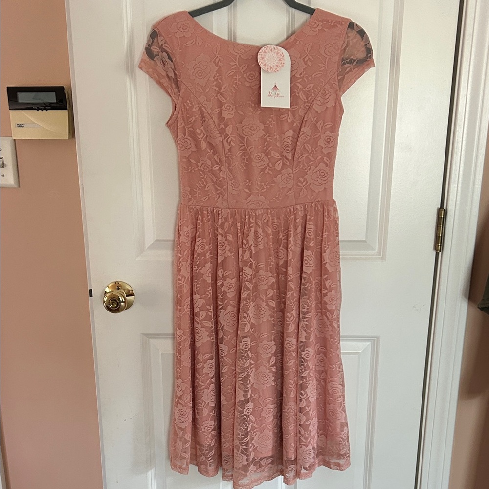 Elegant Pink Lace Dress, with belt, cap sleeve, NWT